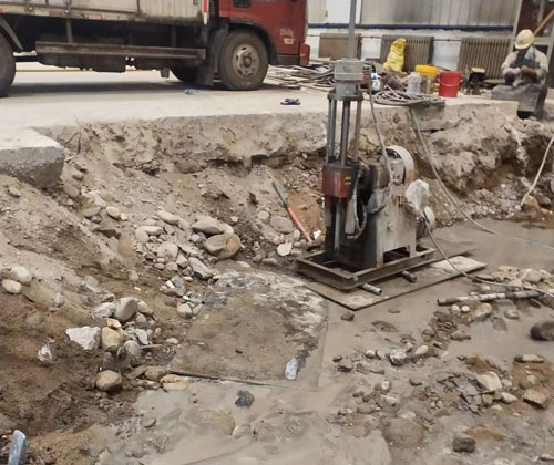 富文镇公路下沉压浆